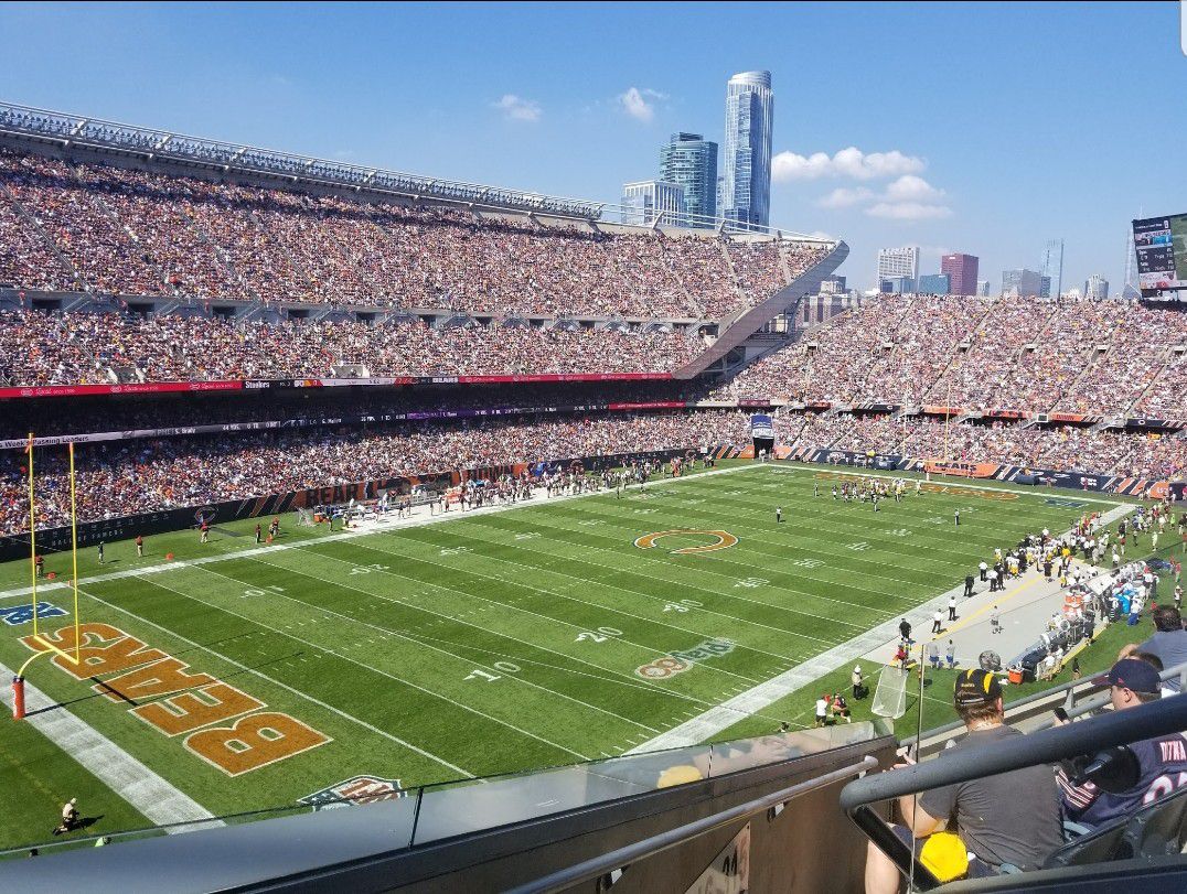 Bears vs. Giants UNITED CLUB 2 tickets FIRST ROW Section 316