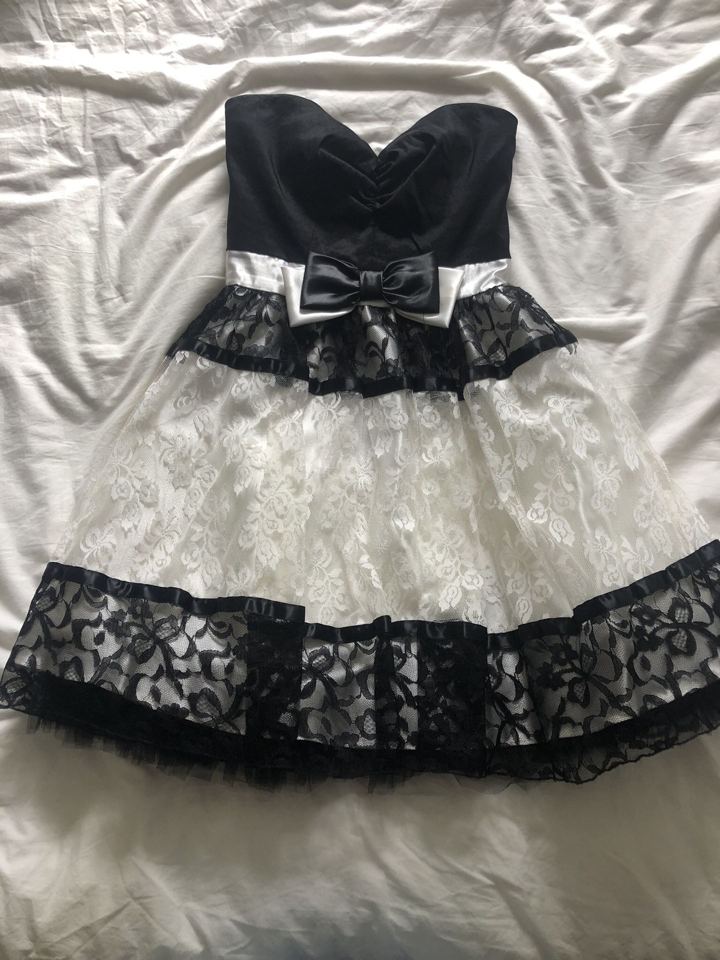 Betsy Johnson dress size 1