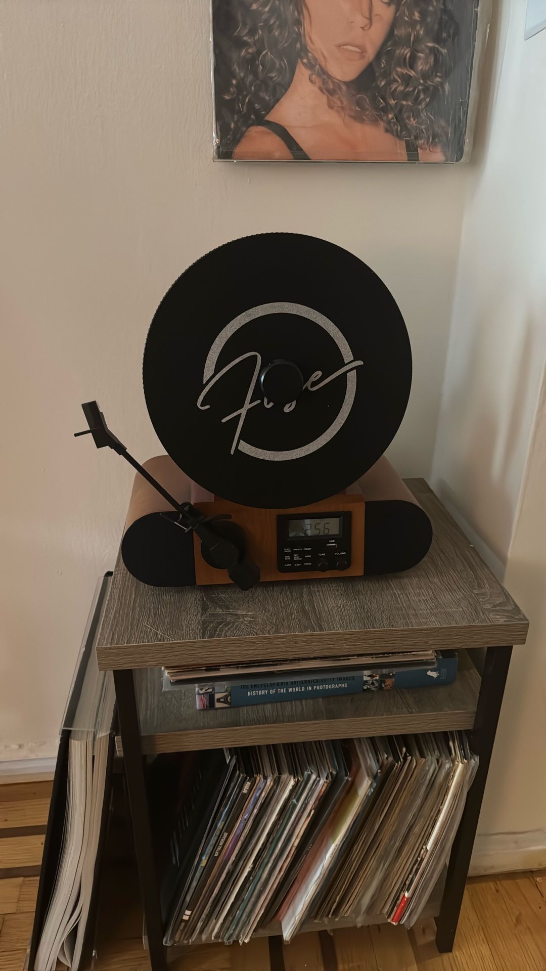 Fuse Vert Vertical Vinyl Record Player