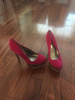 Pink pumps