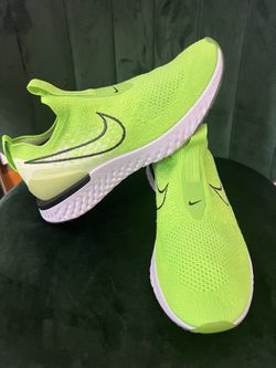 NIKE SIZE 10 woman