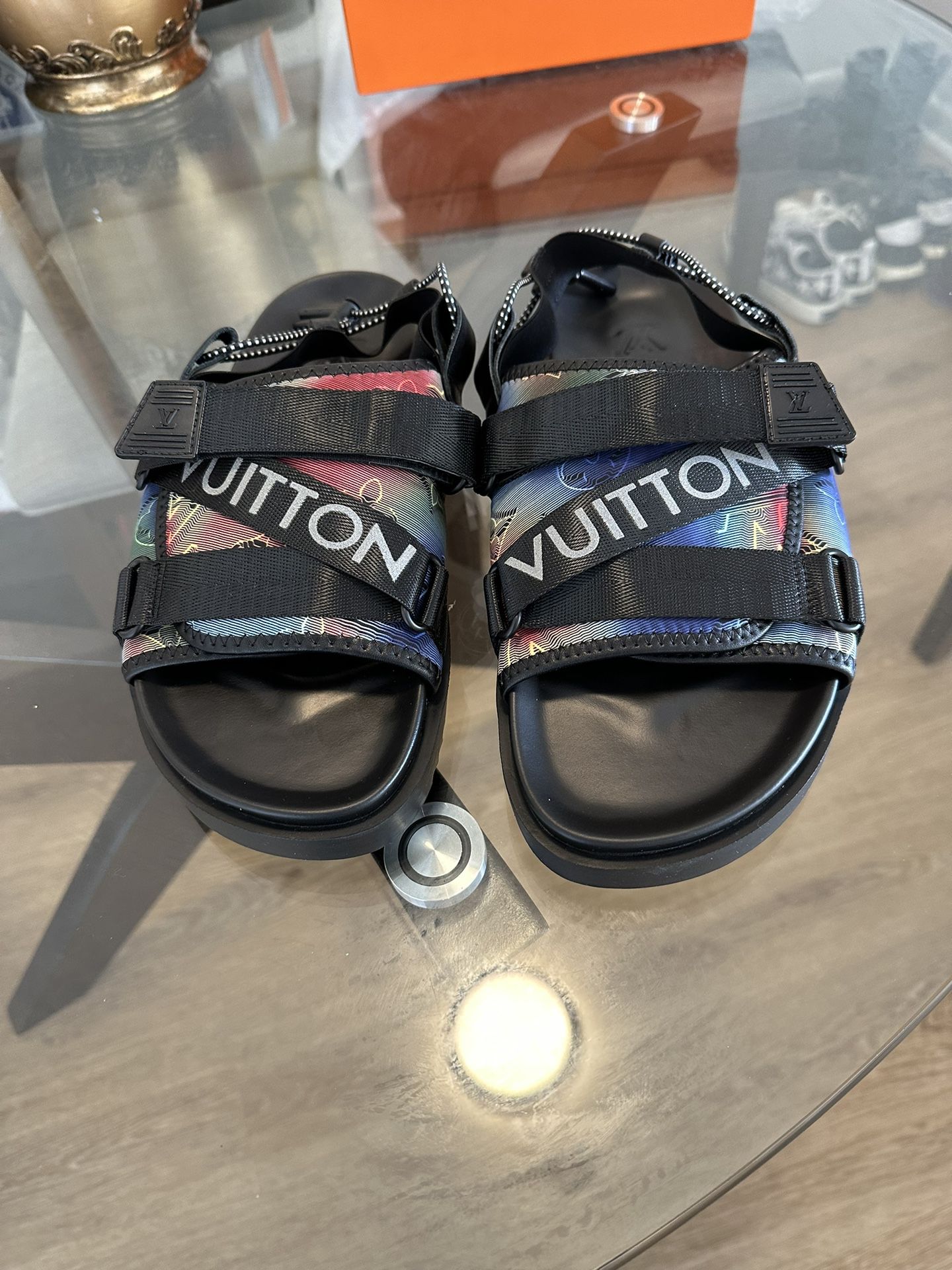 Løse terrorist hybrid Louis Vuitton Sandals for Sale in Los Angeles, CA - OfferUp