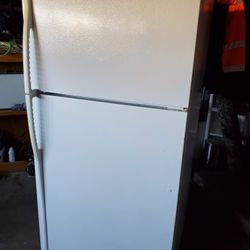 Maytag Refrigerator 