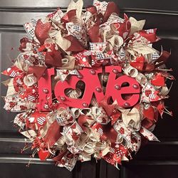 Light Up Love Wreath