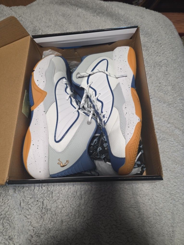 Shag basketball Shoe