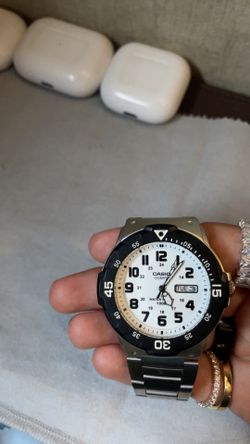 40mm day/date stainless steel Casio