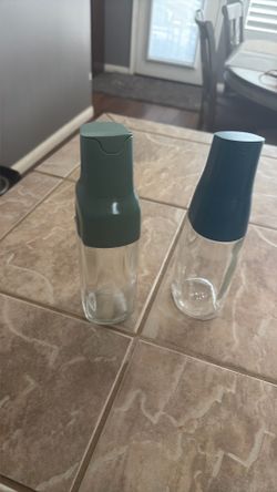 Oil and vinegar bottles