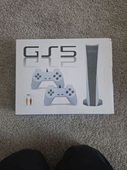 GS5 8-Bit Retro Game Console with 2 Controllers