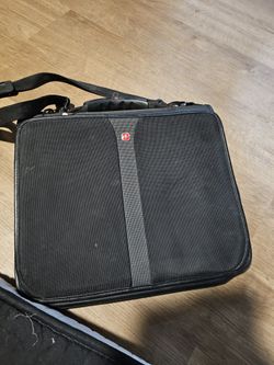 Swiss Wenger Laptopt And School https://offerup.co/faYXKzQFnY?$deeplink_path=/redirect/ New