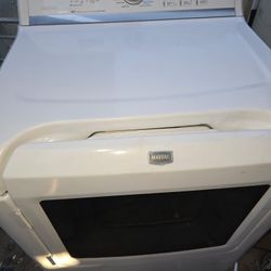 Maytag Gas King Size Capacity And Heavy Duty