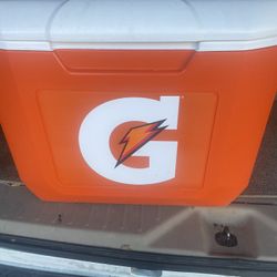 Gatorade/coleman 60 Quart Cooler on Wheels