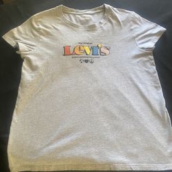 Levi’s Kids Gray Tee With Colorful Logo 