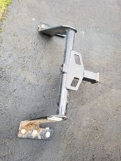 2011 dodge ram 1500 tow reciever