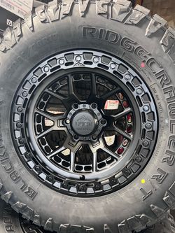 BRAND NEW WHEELS LOCK OFF-ROAD TACOMA, 4RUNNER, SIERRA, SILVERADO