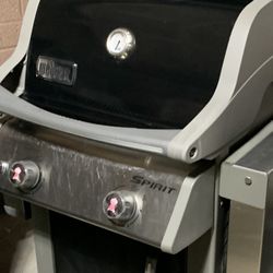 Super Nice! Compact Sleek Design Weber Spirit BBQ Grill Propane Two Burners
