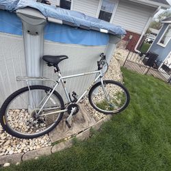 Men’s Trek Hybrid Bike 
