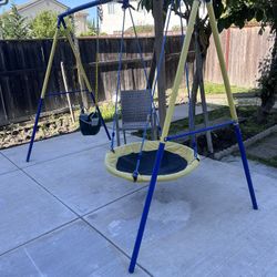 Sportspower Swing and Saucer Swing Metal Set with Heavy Duty A-Frame. 