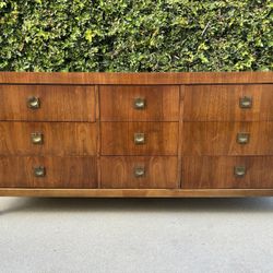 Mid-Century Modern Lowboy Dresser/Credenza