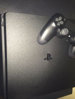 PS4 slim with 4 games