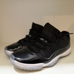 Jordan 11 Lows Black N Blue 