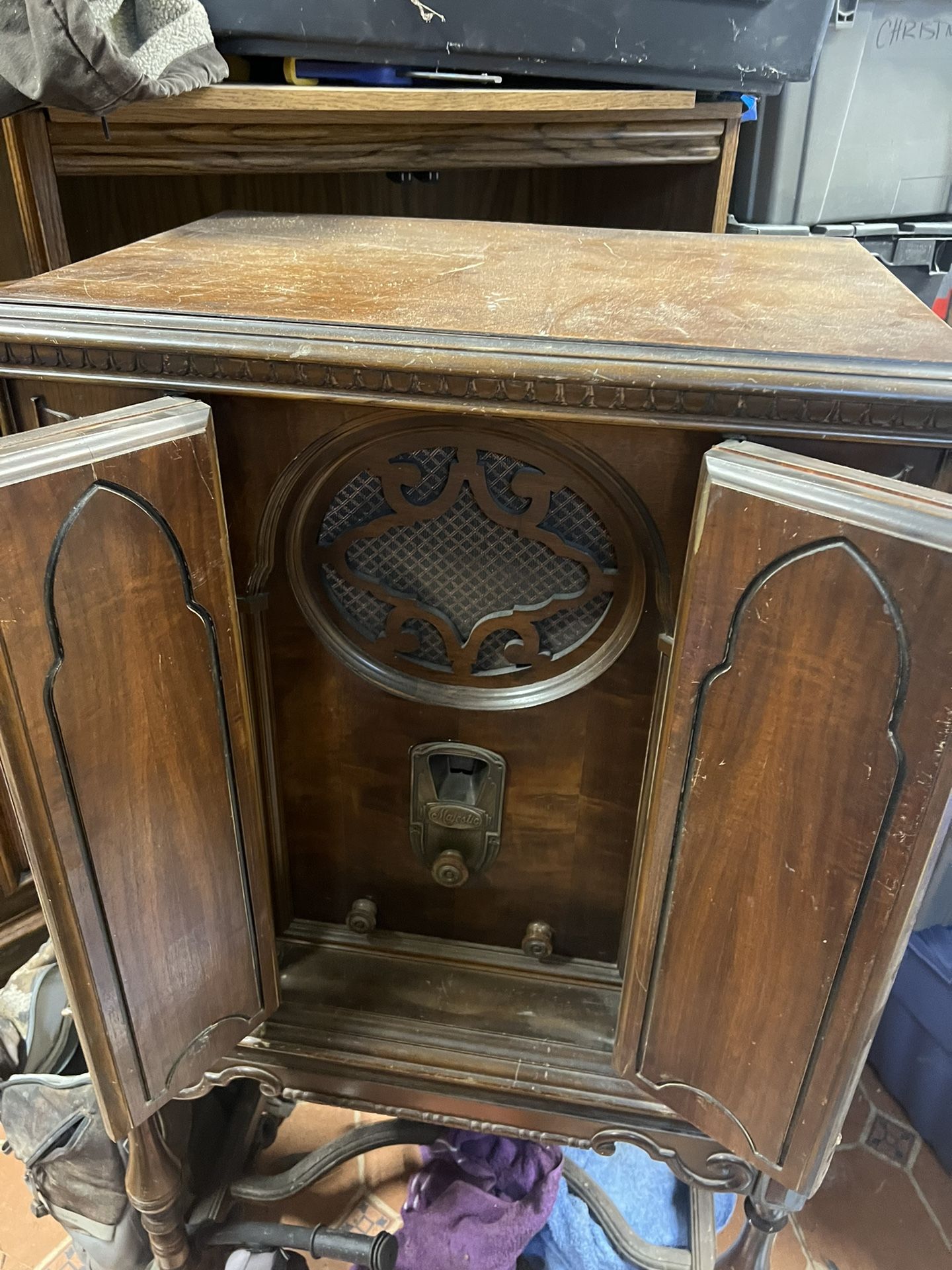 Vintage Majestic Model 92 Radio Receiver 