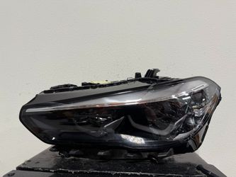 BMW X5 LEFT HEADLIGHT 2022