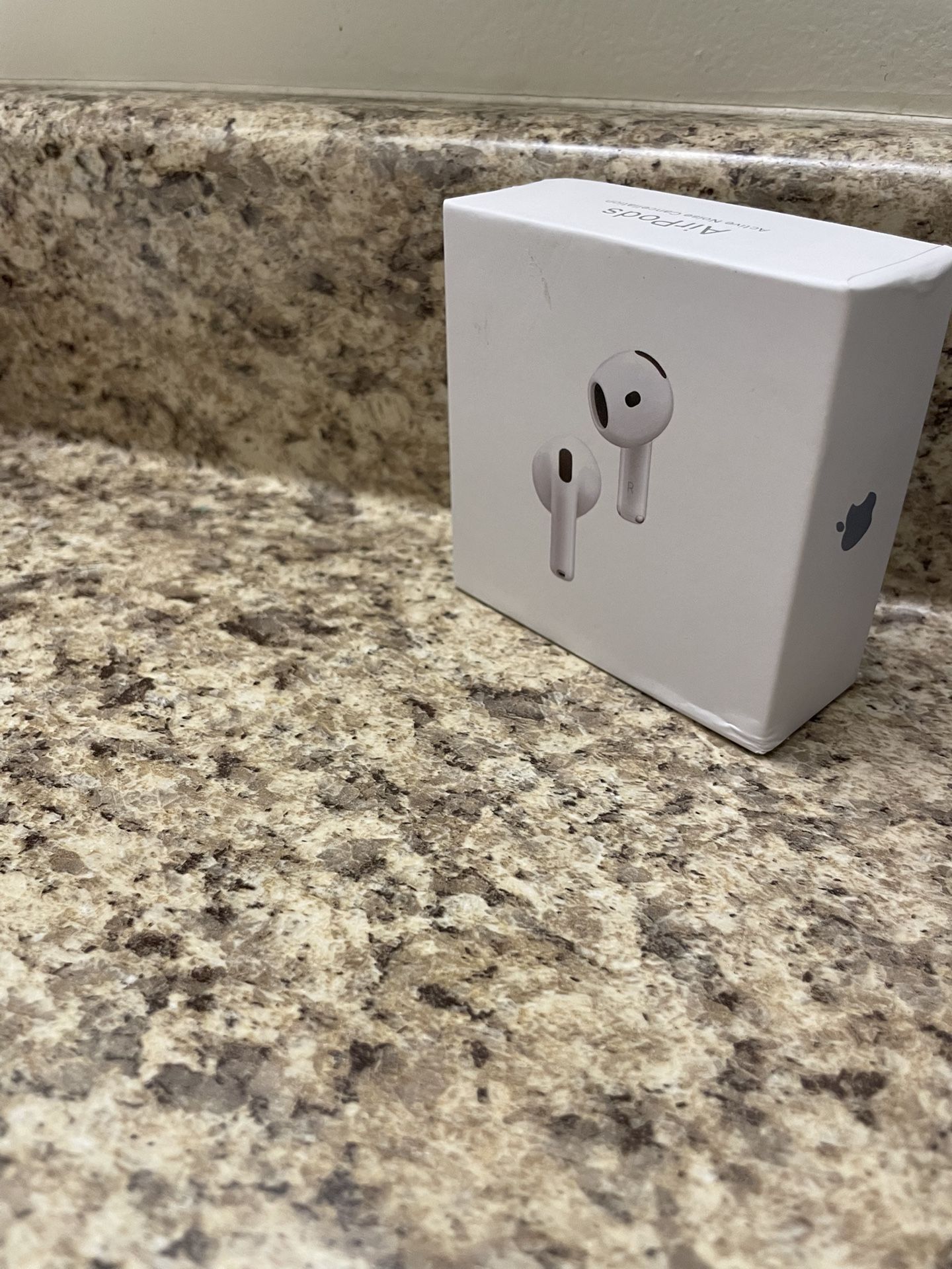 AirPods 4 With Noise Cancellation