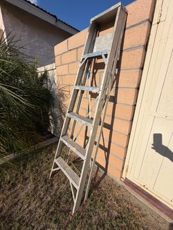 Aluminum 6’ ladder