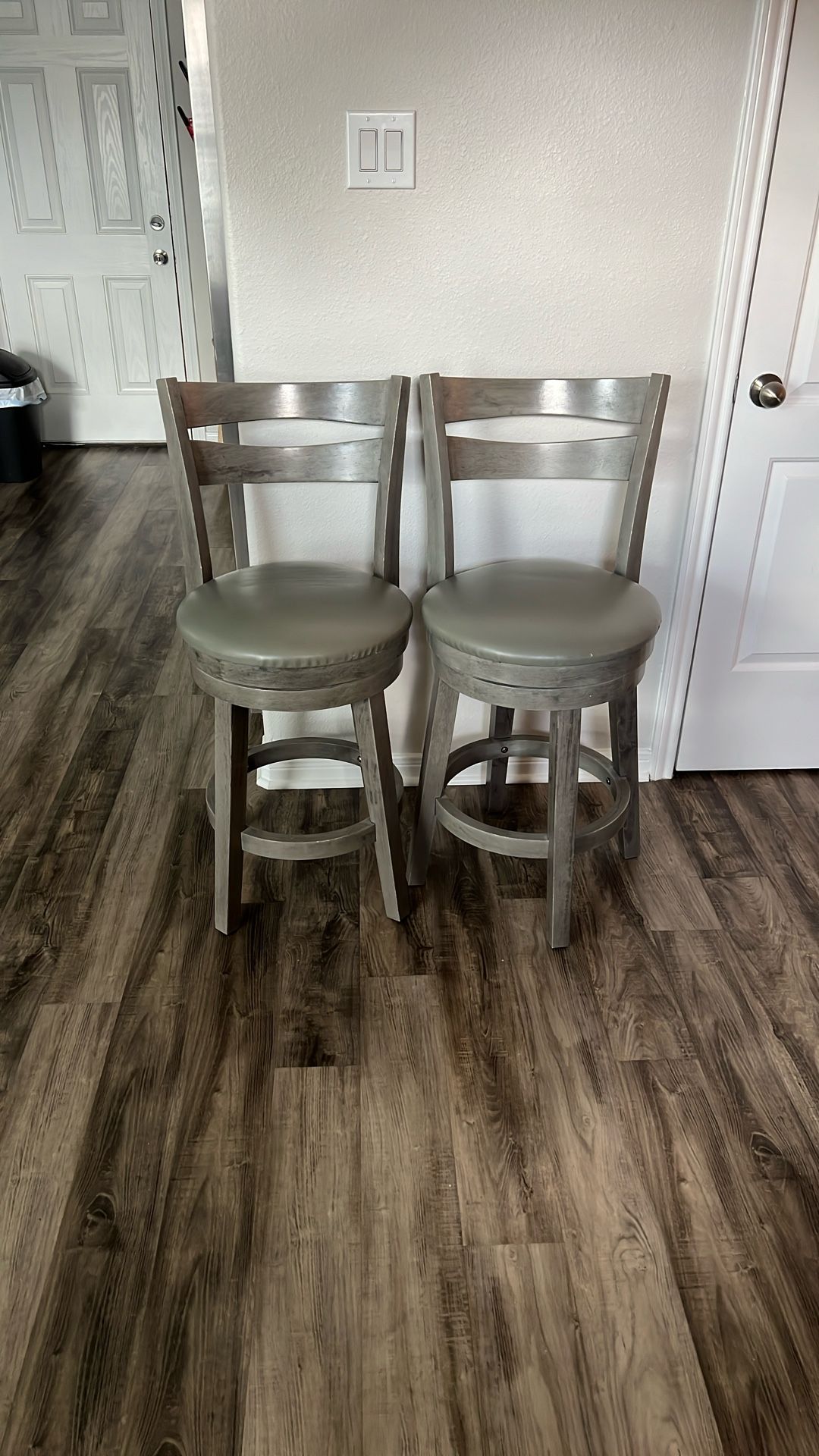 Bar Stools 