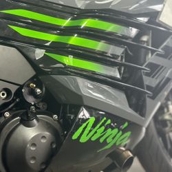 Kawasaki Ninja ZX-14R