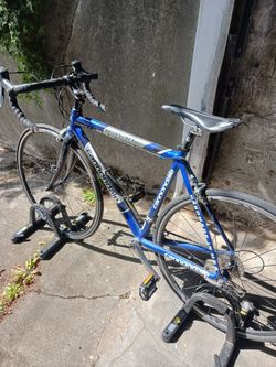 Cannondale Racing Bike