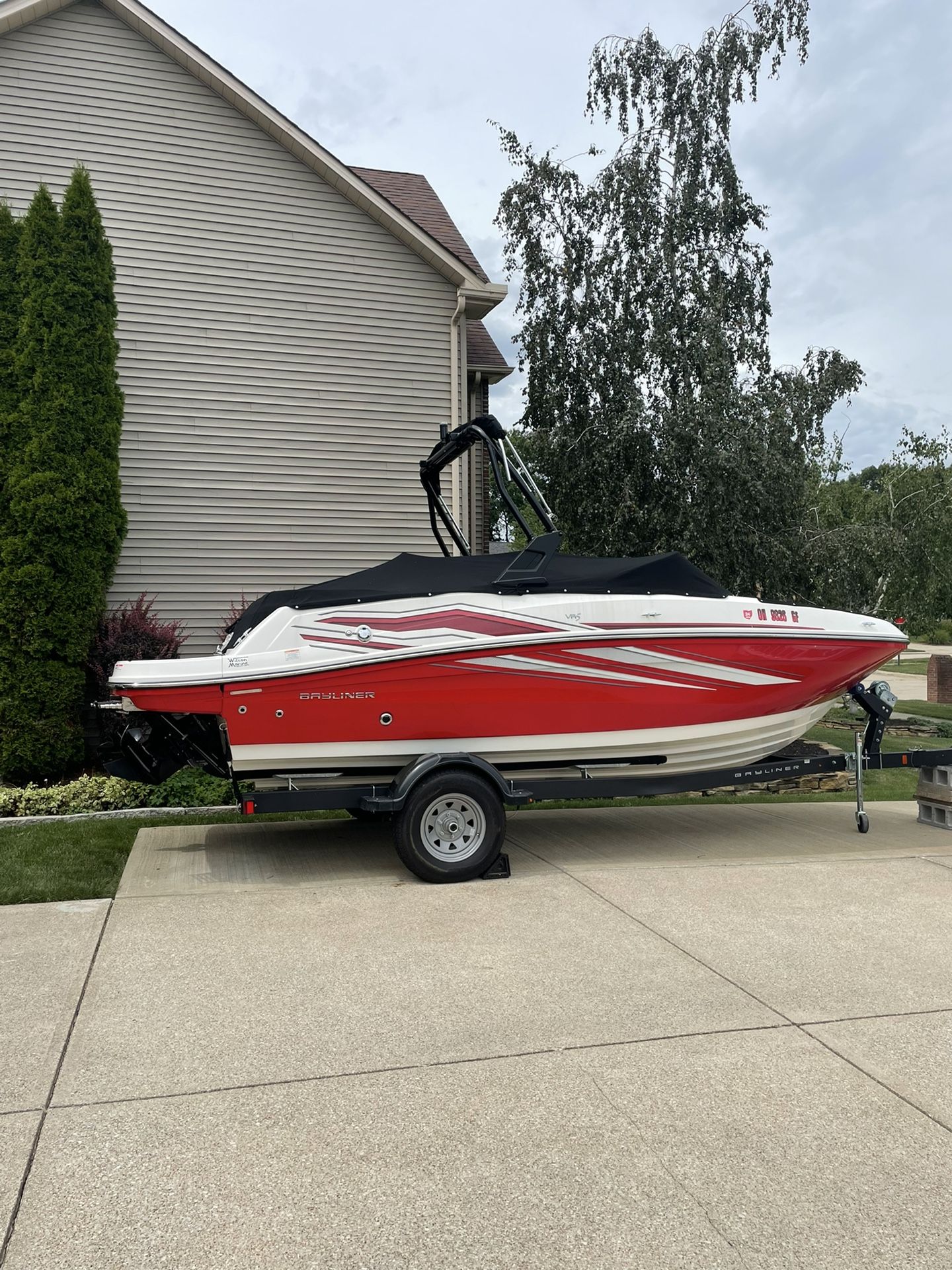 2021 Bayliner VR5