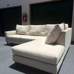 Beige Sectional Couch 🛻Delivery Available🛻