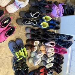 KIDS SNOW BOOTS..ALL SIZES..EACH 15