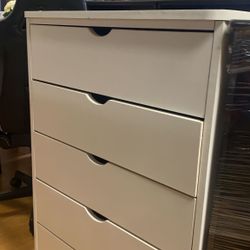 Dresser 5 Drawers No Knobs Compress Wood