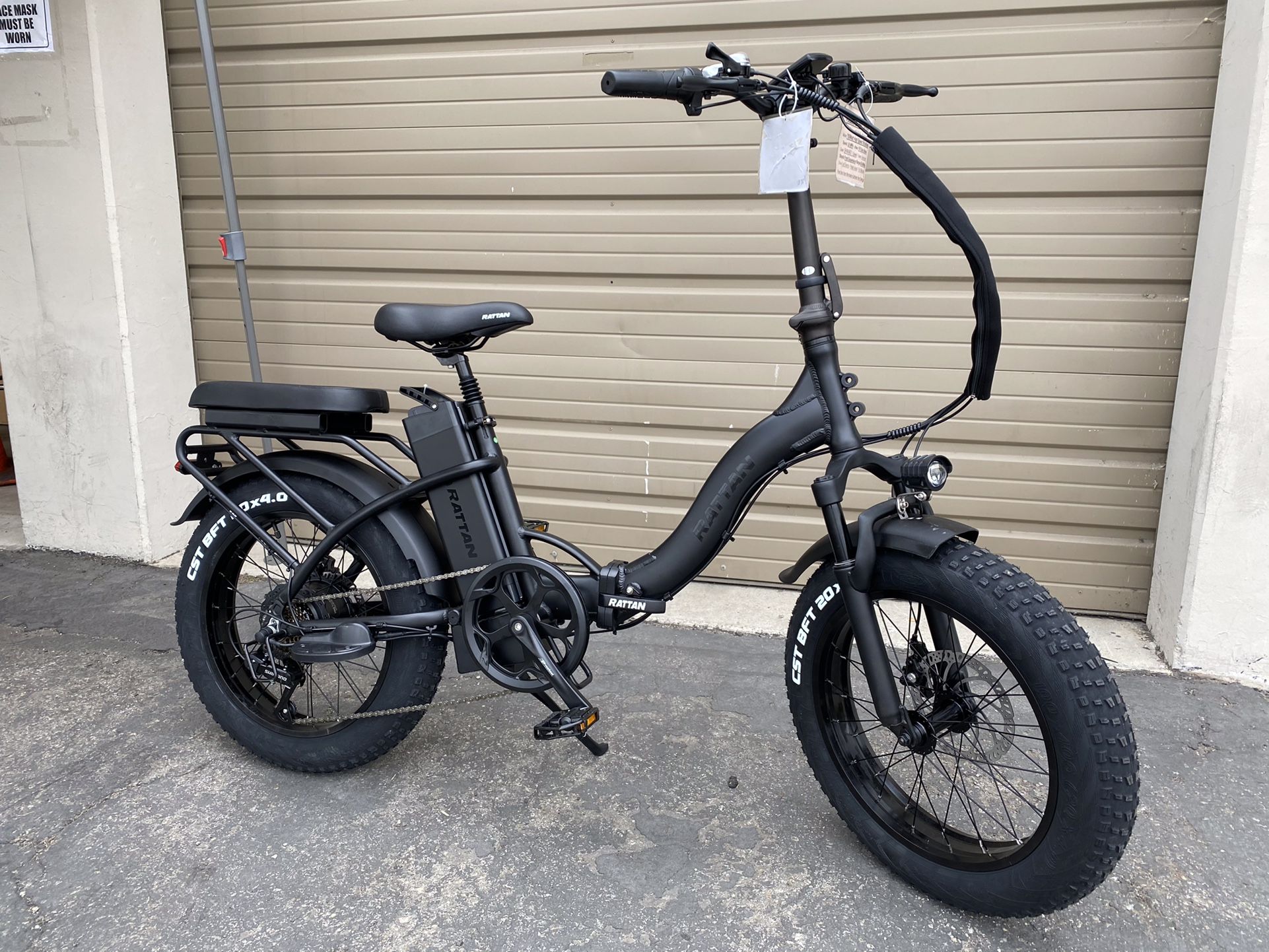 RATTAN LF-750 - 750 Watts Tandem Fat Tire Folding Aluminum Electric Bike in Black (Easy Step Through)