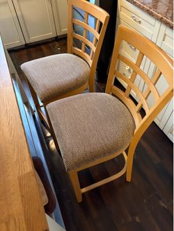 Kitchen/Bar Stool Chairs (2) for sale. $50 for the set.