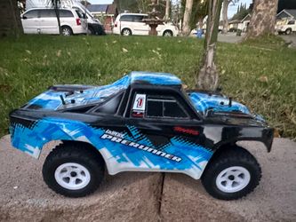 Traxxas latrax