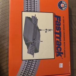 Lionel Grade Crossing With Flashers read description