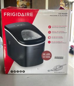 Frigidaire Ice Maker - Countertop