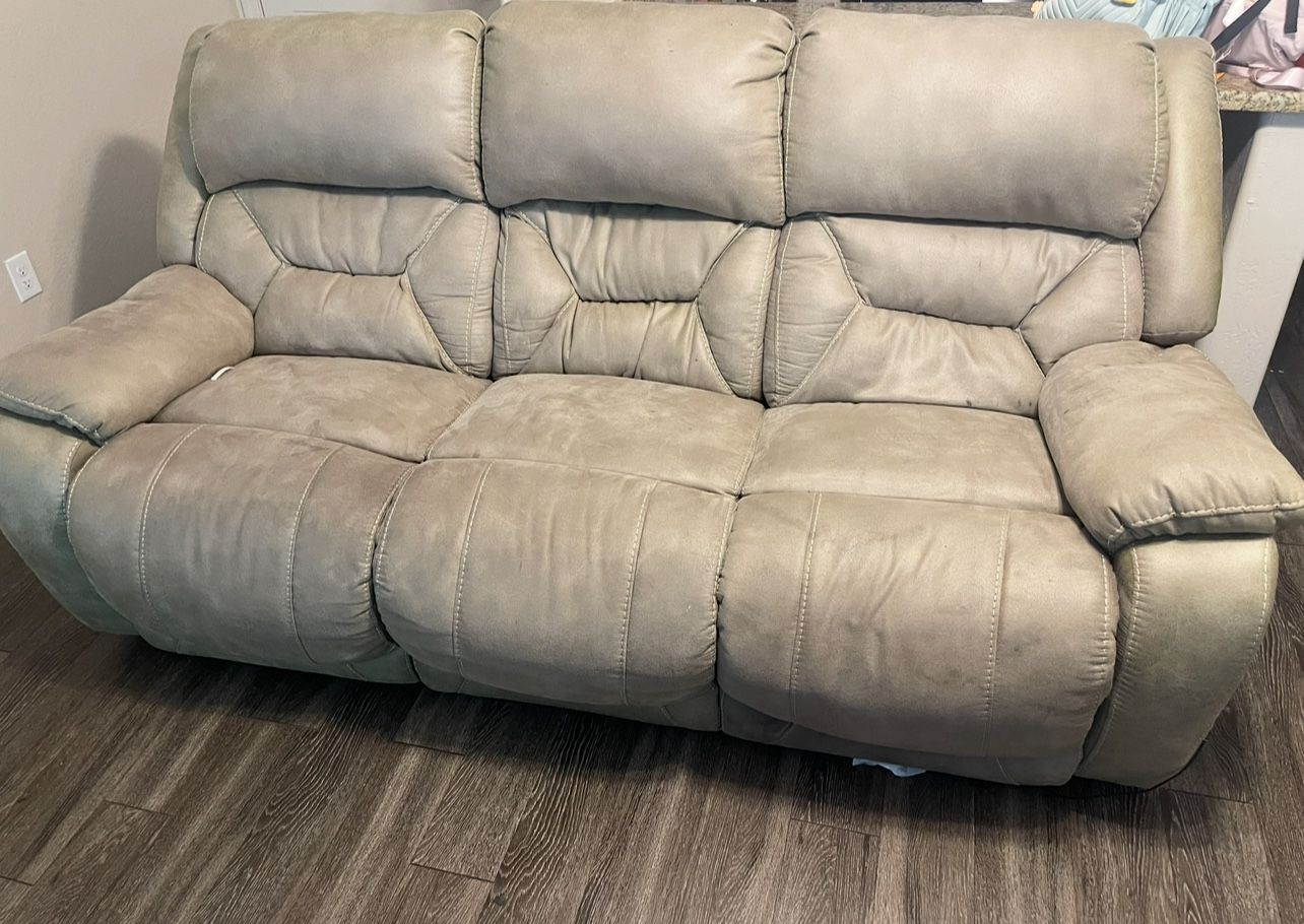 Double Reclining Sofa 