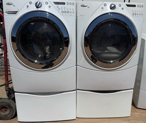 Whirlpool duet washer and dryer set