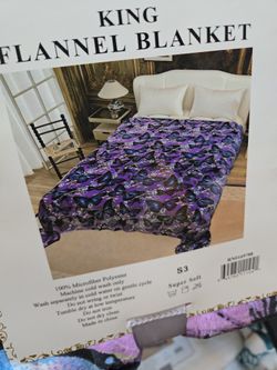 New King Extra Soft Flannel Blankets 💖 