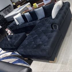 COMFY NEW SOFIA SECTIONAL SOFA AND OTTOMAN SET ON SALE ONLY $1299. IN STOCK SAME DAY DELIVERY 🚚 FINANCING AVAILABLE 