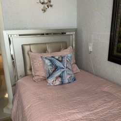 Twin Bed 