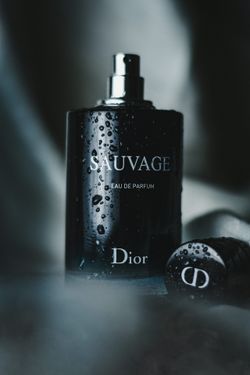 Dior Sauvage (Comes with Box)