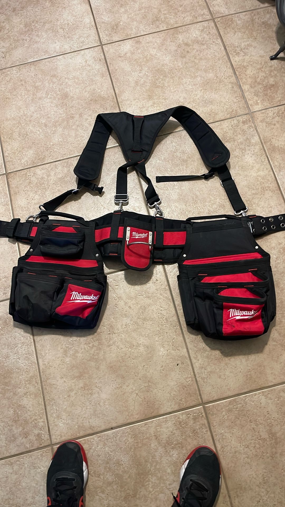 Milwaukee Tool Bag With Shoulders Support 