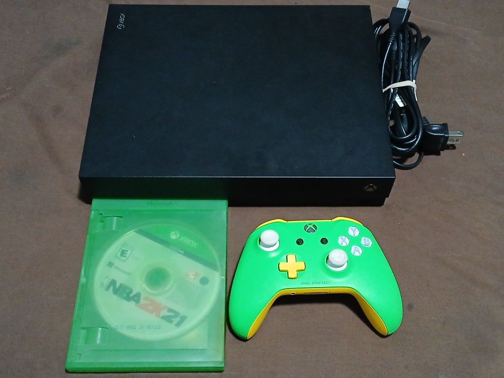 Xbox One X Console With Controller And Game. Works
