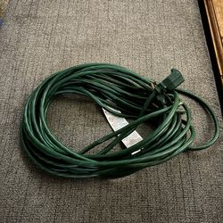 7 Extension Cords - Multiple Sizes