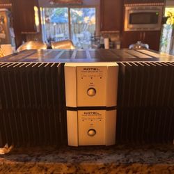 Rotel RB 1050 (2 Units)